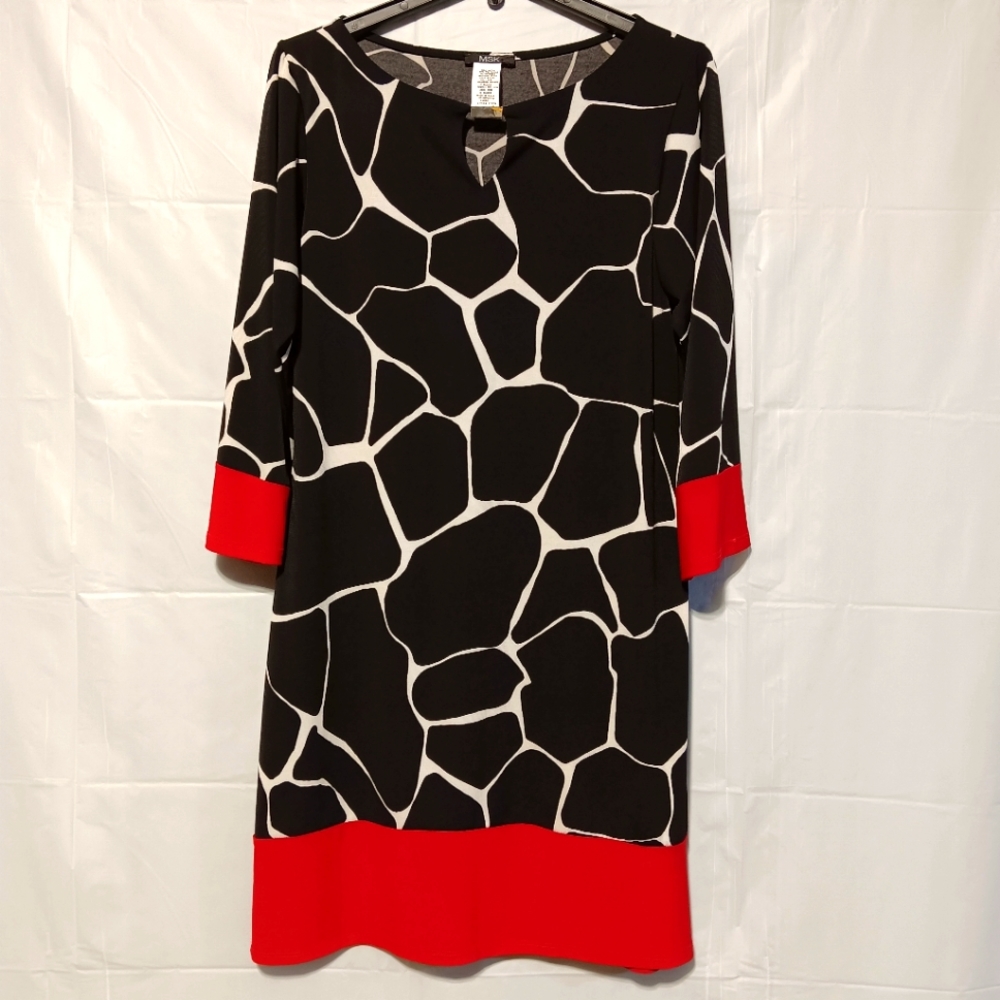 MSK EUC Black & White Giraffe Print Dress  w/ Red Hemline & Sleeve Bottom, Sz M